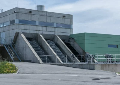 Hebewerk vor der Sandfilteranlage